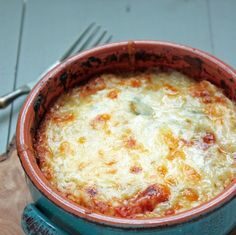 CHEESY CHIPOTLE CAULIFLOWER CASSEROLE (LOW CARB AND GLUTEN FREE)