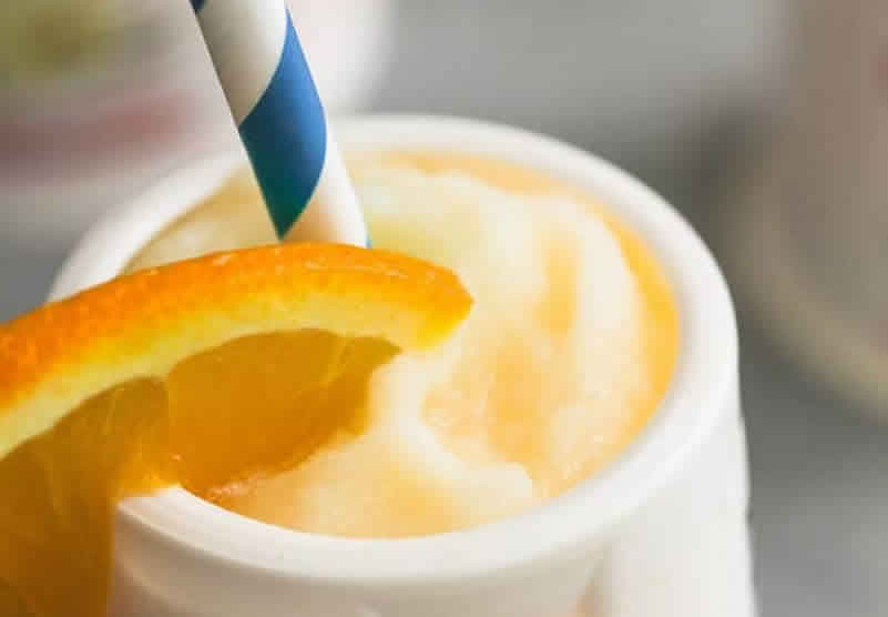 3 Ingredient orange juice Yogurt Smoothie by Creme De La Crumb