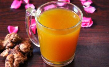 Let’s talk about the turmeric tea recipe for weight loss and how drinking turmeric tea may aid in your weight reduction efforts.