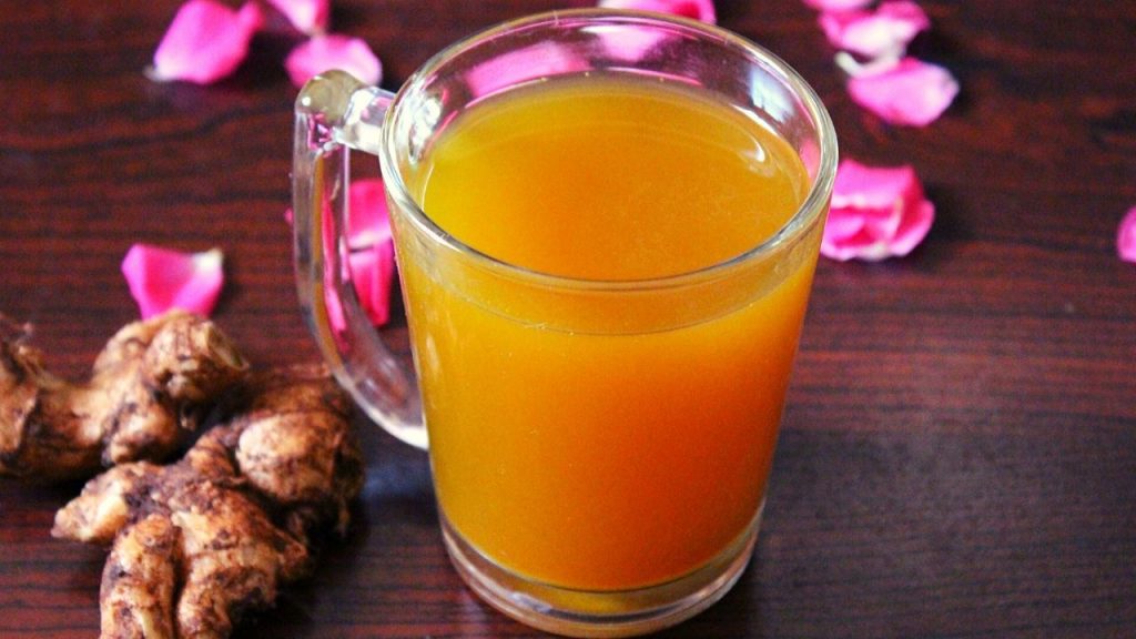 Let’s talk about the turmeric tea recipe for weight loss and how drinking turmeric tea may aid in your weight reduction efforts.