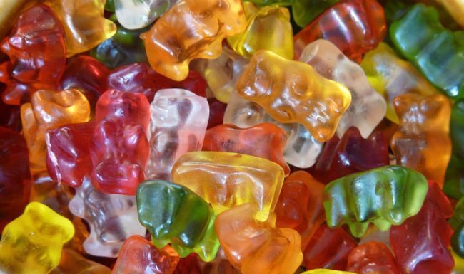 DIY Natural Sweet Gummy Bears