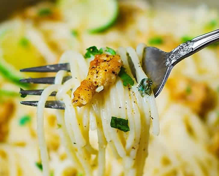Chicken Pasta with Creamy Cilantro-Lime Alfredo Sauce