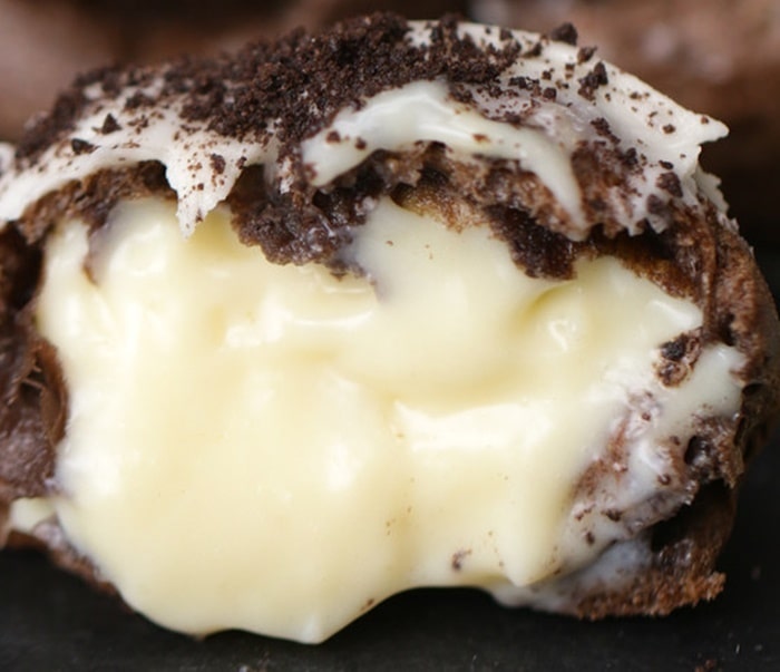 Cookies Cream Puffs