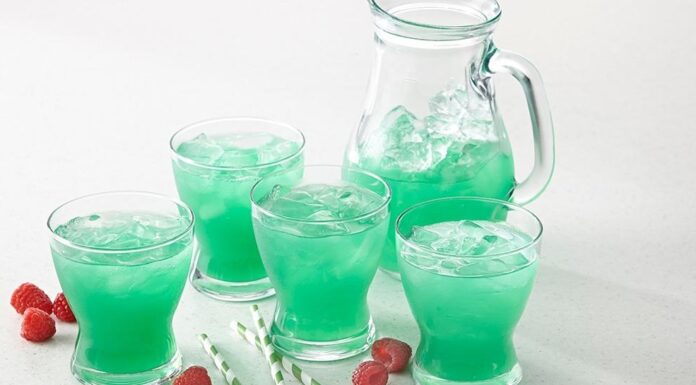 St Patrick's Day Leprechaun Raspberry Lemonade