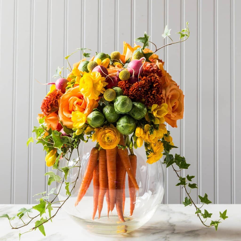 12 Ridiculously Cool Spring Centerpieces