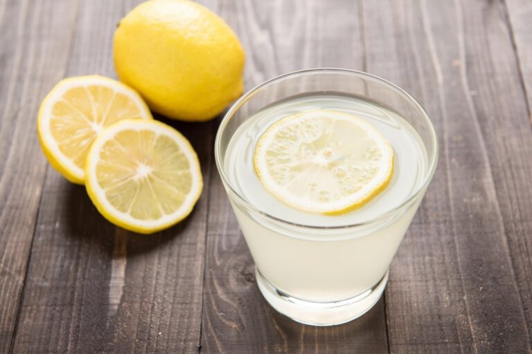 15 Benefits of Drinking Lemon Water in Morning Empty Stomach